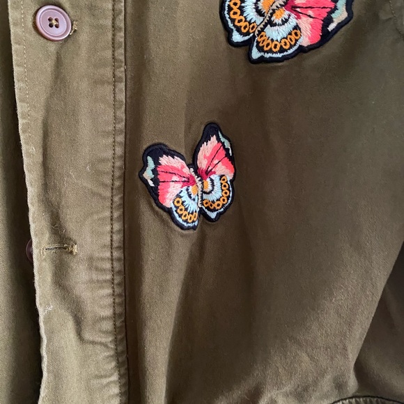 CeCe Butterfly Embroidered Anorak Jacket - Picture 5 of 7